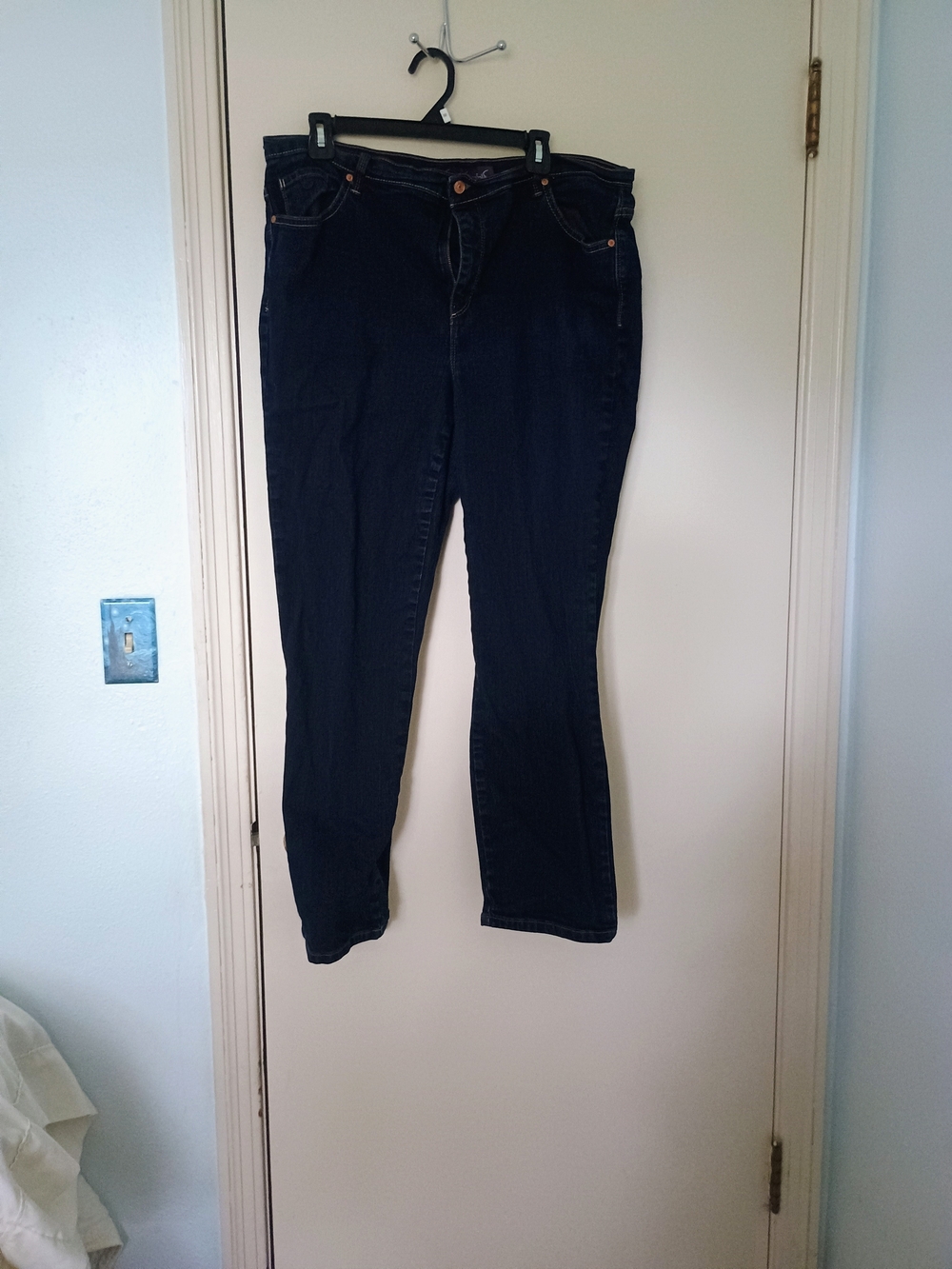 Gloria Vanderbilt Dark Indigo Straight Leg Jeans